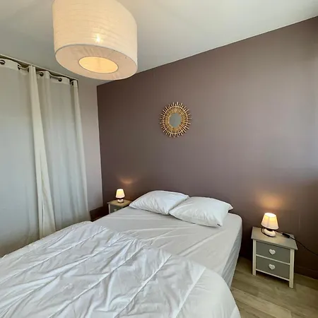 Duplex Moderne Au Bord De Mer, 2 Chambres, - Fr-1-323-583