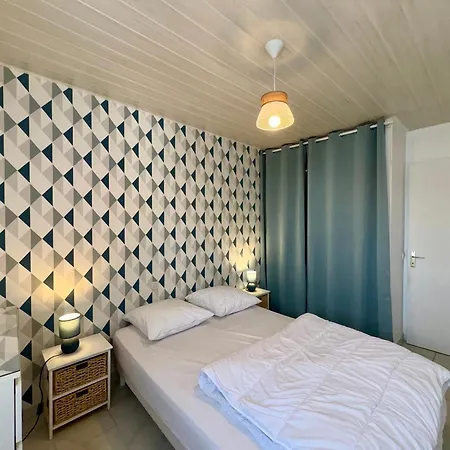 Duplex Moderne Au Bord De Mer, 2 Chambres, - Fr-1-323-583